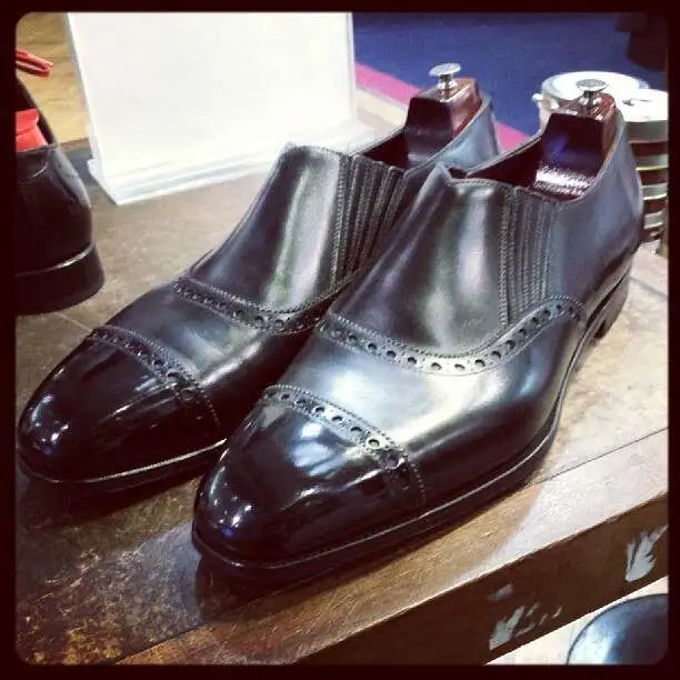 same shoe, completely different creasing, way different!