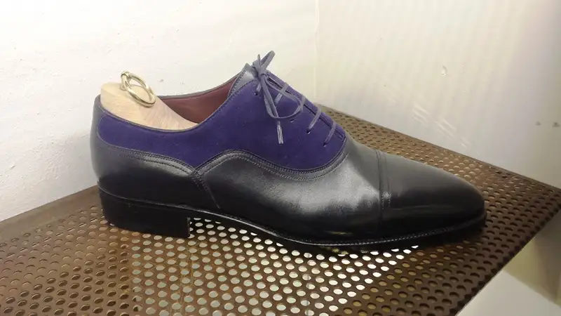 Their famous two tone oxford, one that gave me a lot of inspiration to set my tone as a designer