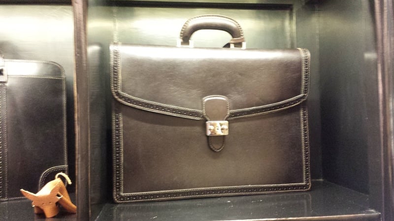 probably the nice briefcase that I have ever seen....love it, a lot!!