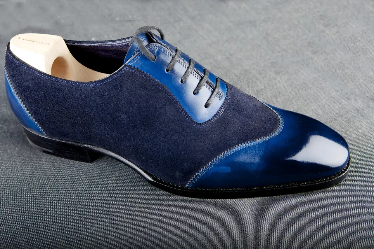 beautiful Saint Crispins shoes, what a blue.... has nothing to do with post, but I know you would all want to see it!