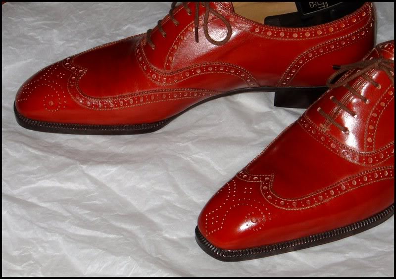 Red Brogues by Dimitri Gomez Bottier