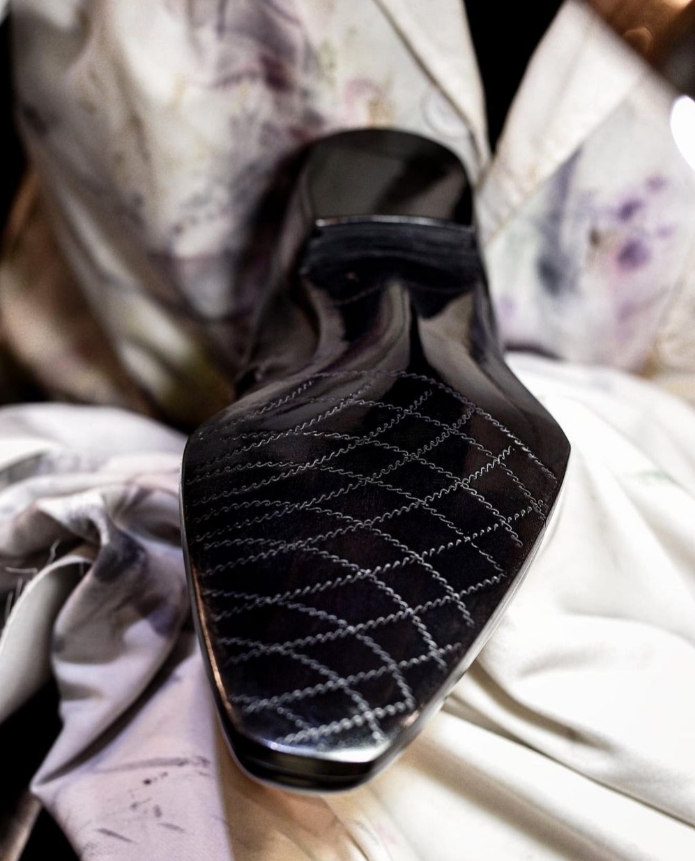 quilted pattern sole decoration on leather sole