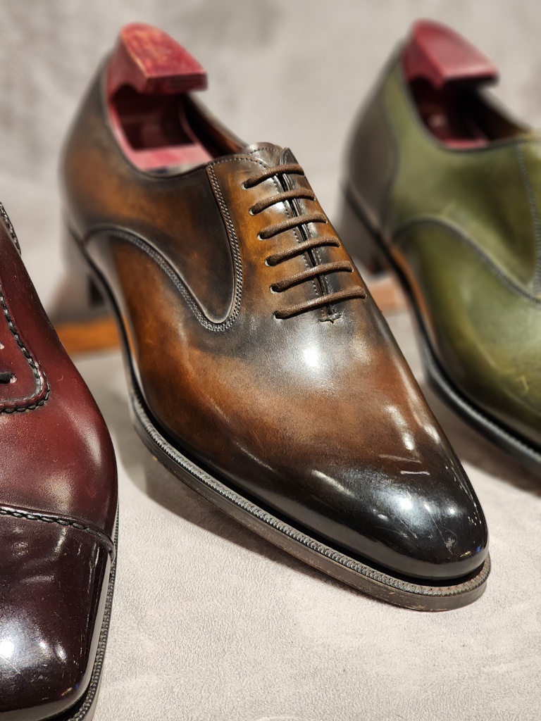 Gaziano & Girling swan neck oxford in brown patina