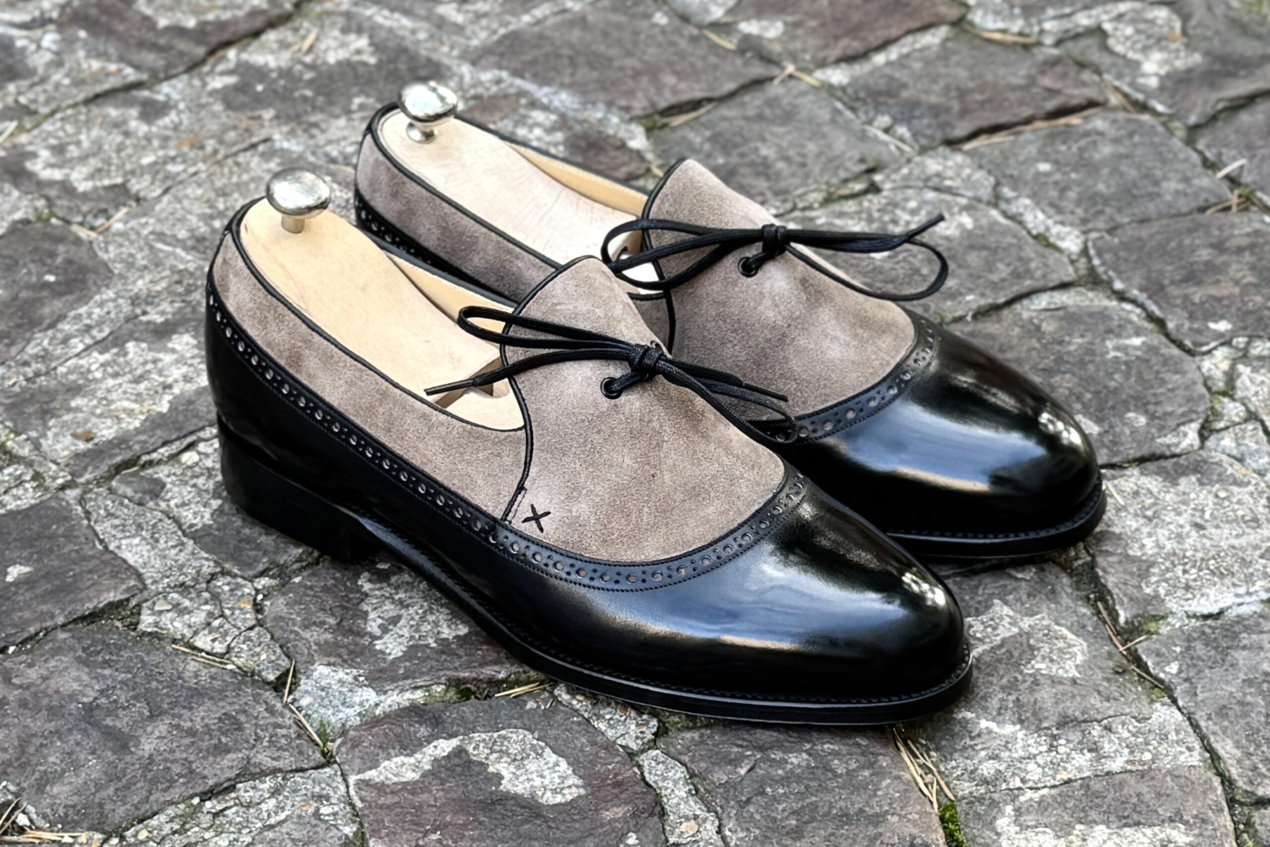 Lion by Caulaincourt: French Design Meets British Construction