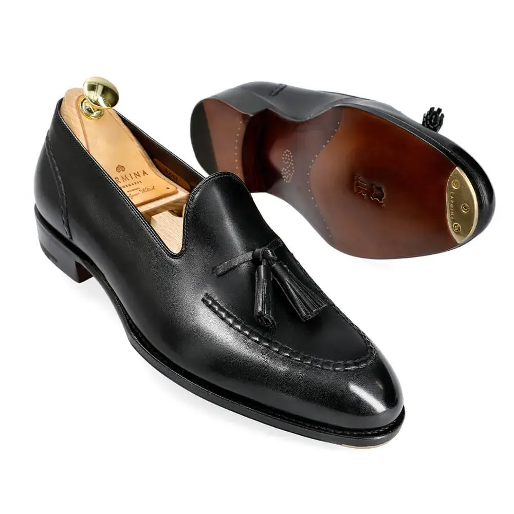 Black tassel loafers by Carmina, Albaladejo collection