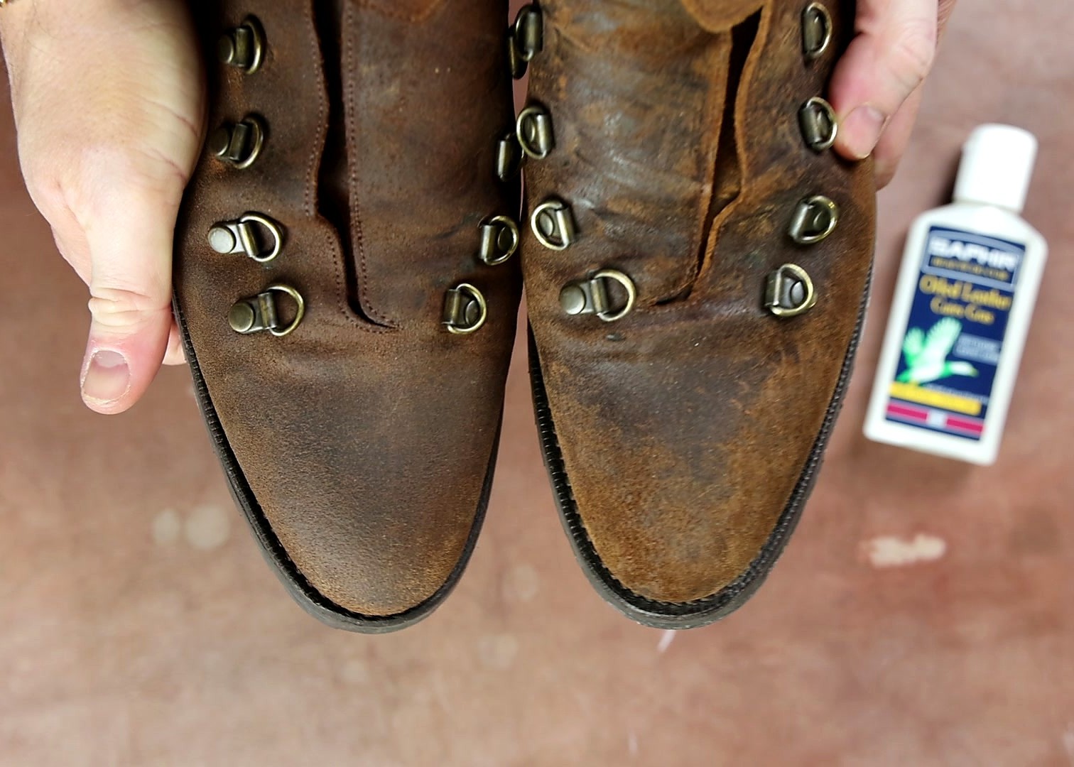 How to Restore Worn Boots with Saphir Oiled Leather Cream